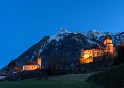 Schloss-Kirche-blaue_Stunde_Winter 2021